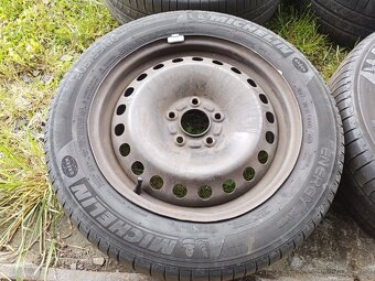 Sada plechových kol FORD, pneu 205/55 R16 - 2