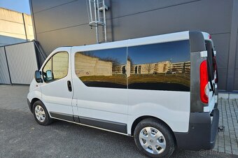 Opel Vivaro 84kw 2012 9 mist - 2
