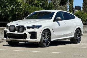 BMWX-6 M60i 4.4 2023 - 2