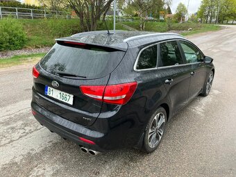 Kia seed kombi gt line - 2