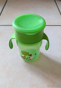 První hrneček Avent 360°, 260 ml zelený - 2