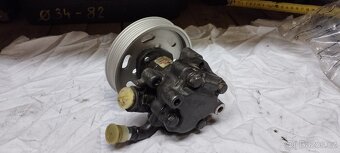 Servočerpadlo VW T5 a T6 s novou řemenicí - 2