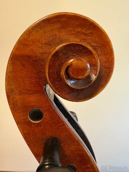 Krásné violončelo - 2