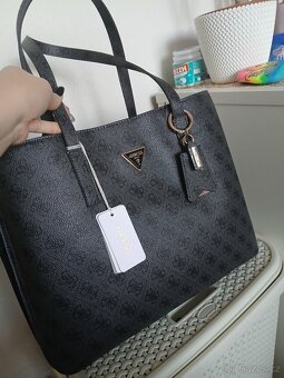 Guess velká kabelka - 2