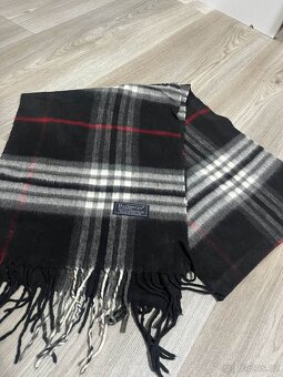 Burberry šála - černá - 2