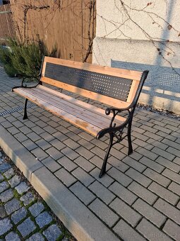 Zahradní lavička - 2