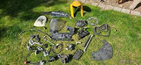 Suzuki GSX-R 600 K6 dily - 2