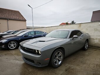 Dodge Challenger - 2