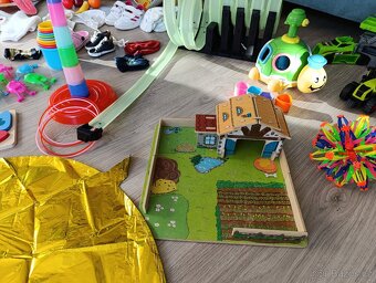 Hračky mix - 2
