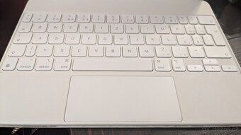 Apple Magic Keyboard pro iPad 11" – CZ, touchpad, USB-C - 2