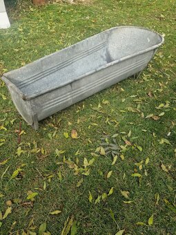 Stará plechová vana - 2