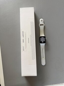 Apple Watch 3 - 38 mm Silver - 2