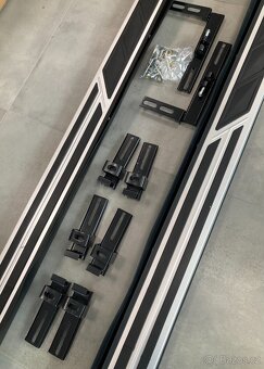 Boční nášlapy Škoda Karoq - nové, top cena - 2