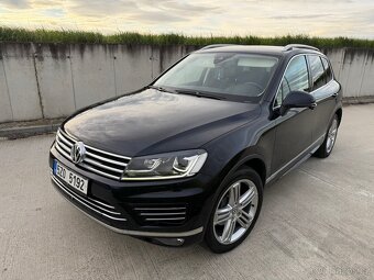 Volkswagen Touareg 3.0 TDI 4MOTION Rline - 2