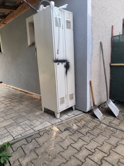 Šatní skříňky - 2