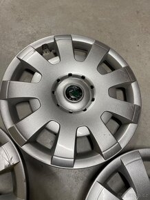 KRYT KOLA 7JX16 RIF ORIGINAL Škoda - poklice - 2
