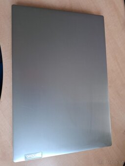 Lenovo IdeaPad 17" L340-17IWL - 2