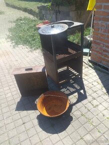 Gril na dřevo kotlík na guláš - 2
