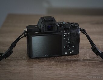 Sony A7 II (full-frame bezzrcadlovka) - 2