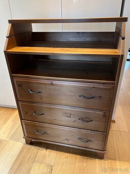 Dřevěná komoda Ikea Leksvik Hemnes - 2