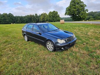 Mercedes Benz C220 CDI,110 kw,r.v.2005,tempomat,digitalni kl - 2