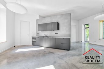 Rezidence Stará škola - Pronájem nadstandardního bytu 3+kk s - 2