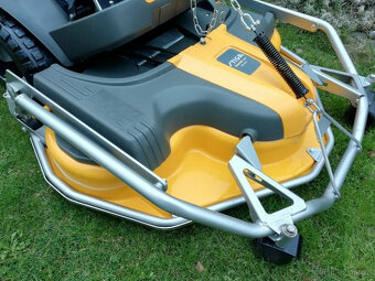 Sekačka Stiga Park Pro 340 IX s pohonem všech kol a hydrauli - 2