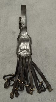 Staré kožené řemínky - myslivost - 2