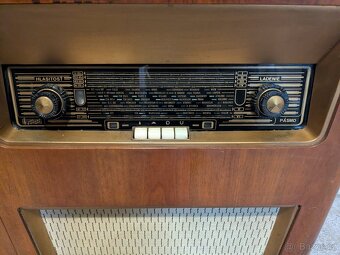 Gramorádio Supraphon model LE58 - 2