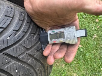 205/45/17 dvě zimní pneu Kleber - 2