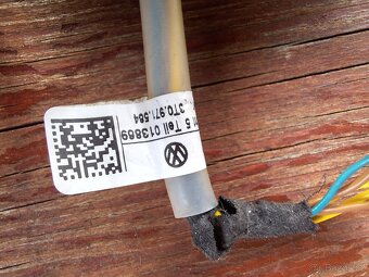 Škoda Octavia 2 ,kabelový svazek pro multifunkční volant - 2