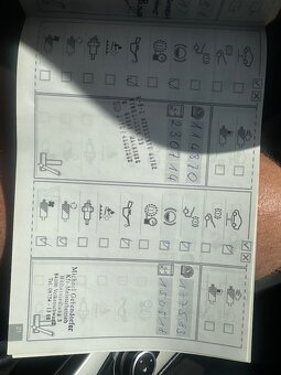 BMW e91 318 D touring, r.2010, STK, automat, klima - 2