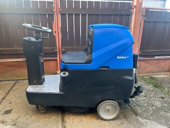 Podlahový mycí stroj Bohman 7 BR 56 sedící - 2