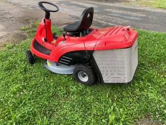 Zahradní traktůrek ,rider Honda 1211 - 2