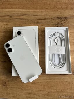 IPhone 16 128GB bílá barva - 2