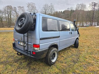 VW Caravelle Syncro - 2