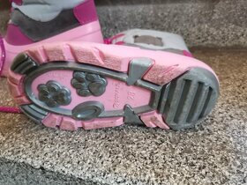 Dívčí sněhule 28 - 2