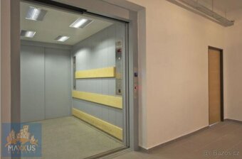 Pronájem skladu (193 m2), Praha 20 - Horní Počernice, ul. V - 2