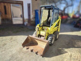 Smykový mini nakladač Gehl Gehlmax SL 1620 a podkop - 2