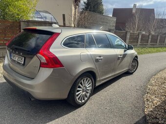 Volvo v60 AWD 158kw - 2