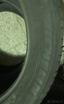Pneu letní 285/45 R19 Michelin - 2