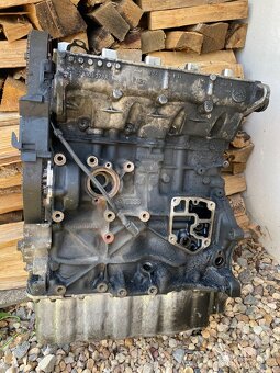 Blok motoru do VW Transporter T5 1,9 typ AXB - 2