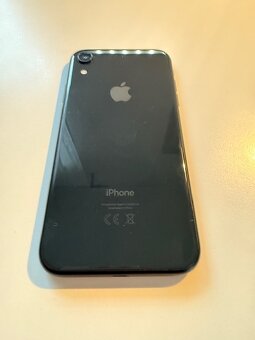 iPhone XR 64 GB – černý - 2