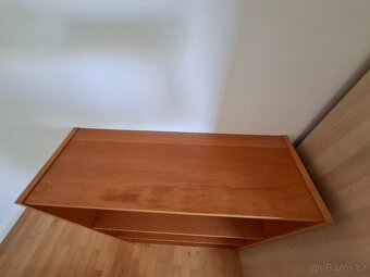 Policová skříňka Ikea - 2