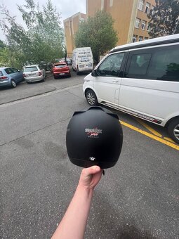 Prodám moto helmu SHARK - 2
