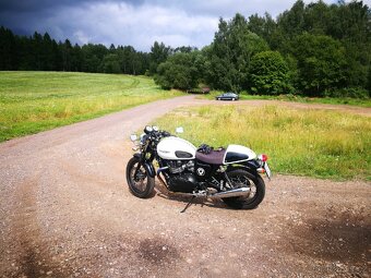 Triumph Thruxton ACE 900 - 2