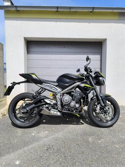 Triumph Street Triple 765 RS - 2