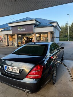 Mercedes S Class W221 - 2