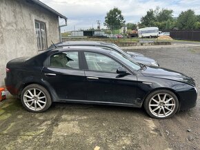 Alfa romeo 159 na náhradní díly - 2