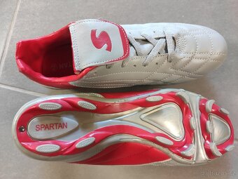 - NOVÉ – Kopačky / Boty na fotbal s-r - vel. 42 a 44 - 2
